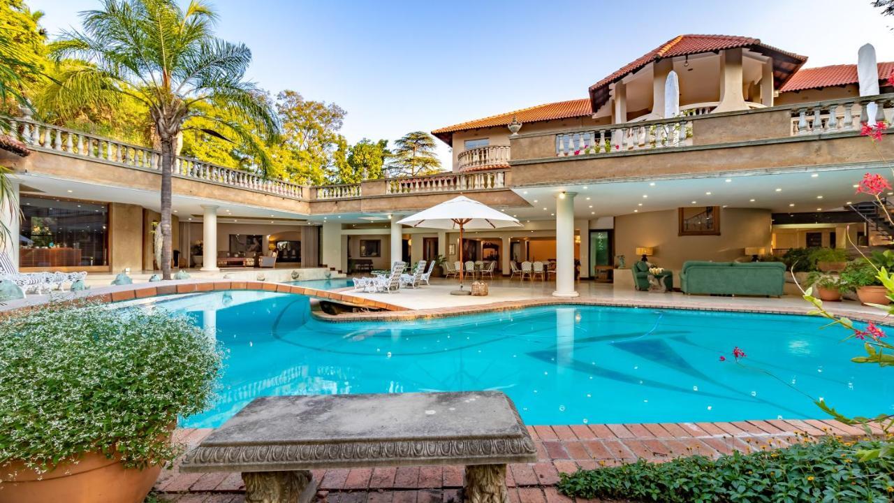 Christies At 32 On Russell Bed & Breakfast Mbombela Exterior photo